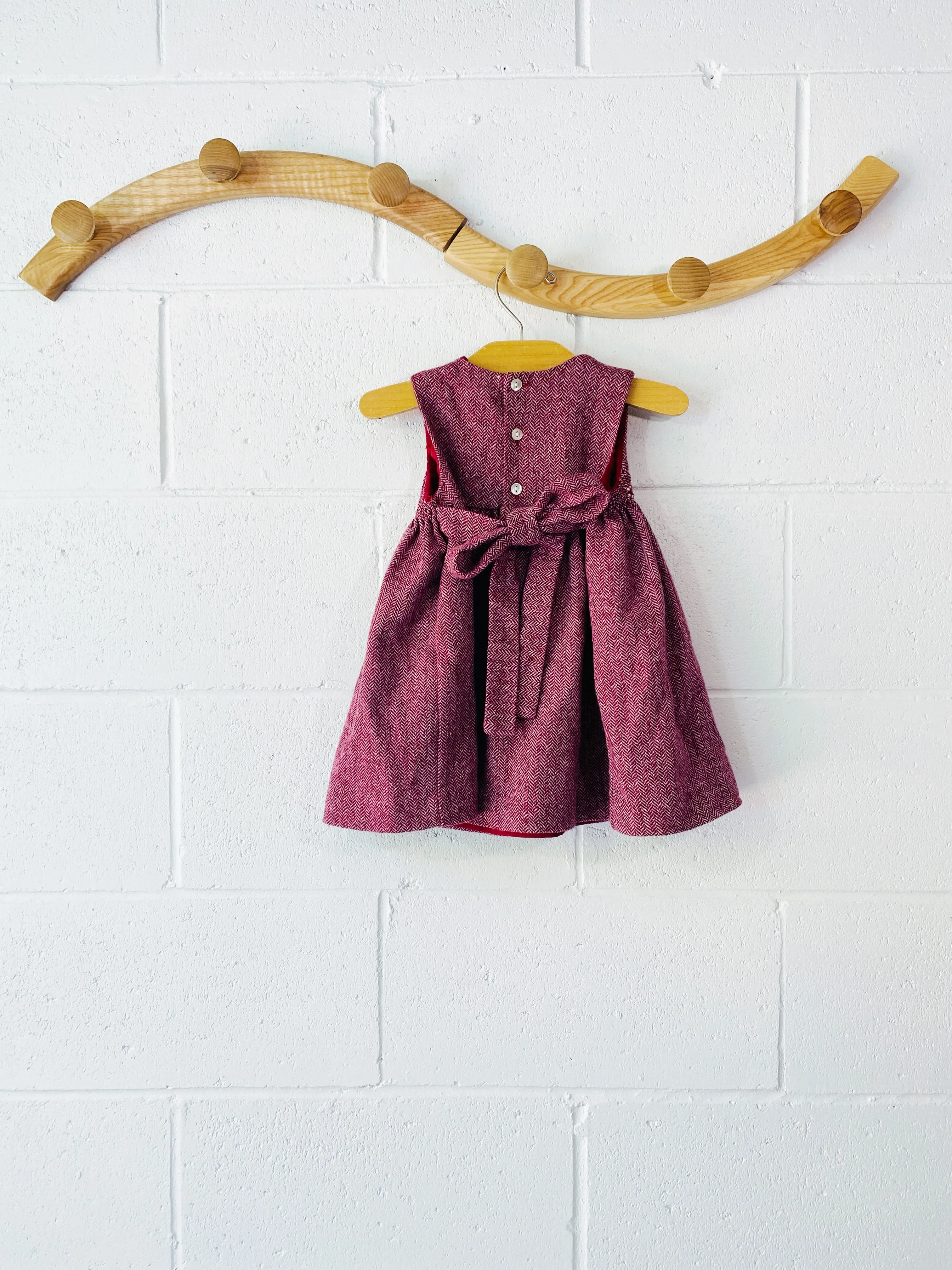 les enfants de Gisele Red Herringbone Dress, 12 months