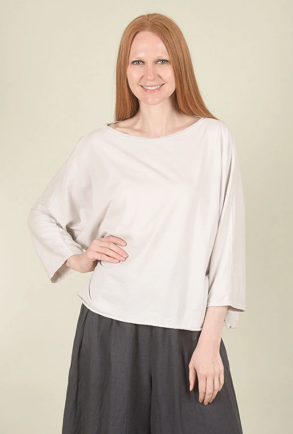 Luna Tee, Ashby White