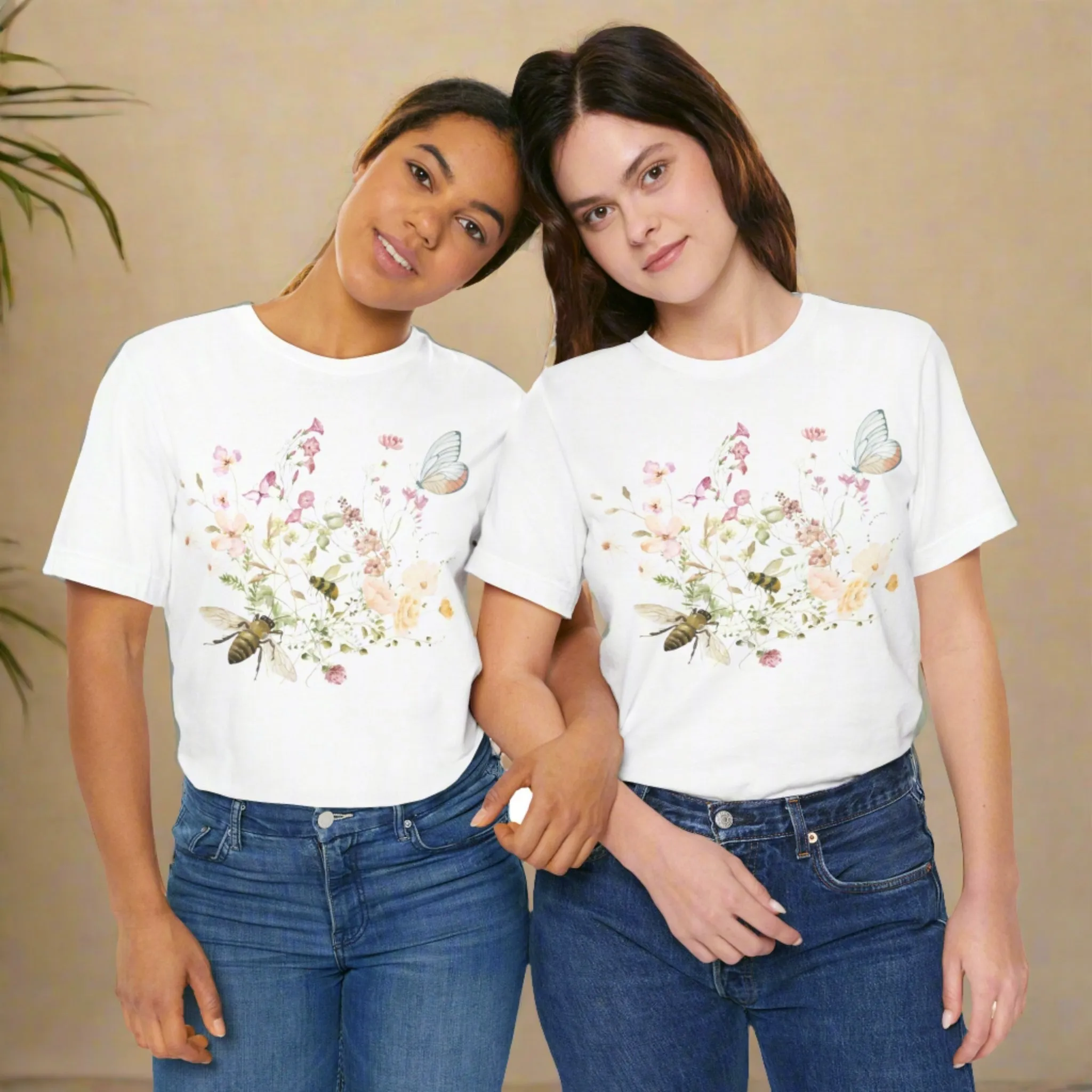 Unisex Vintage Wild Flower and Bee Jersey Short Sleeve Tee